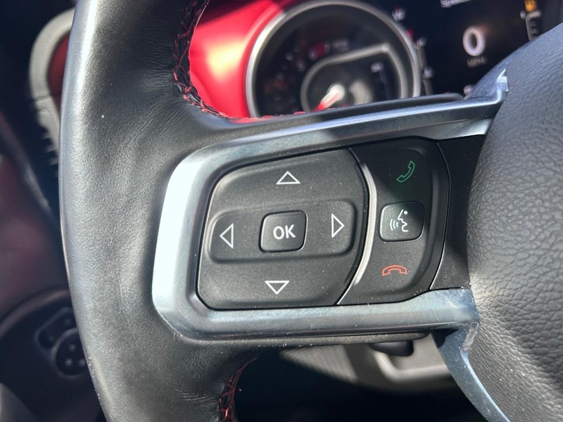 Jeep Wrangler Vehicle Image 13