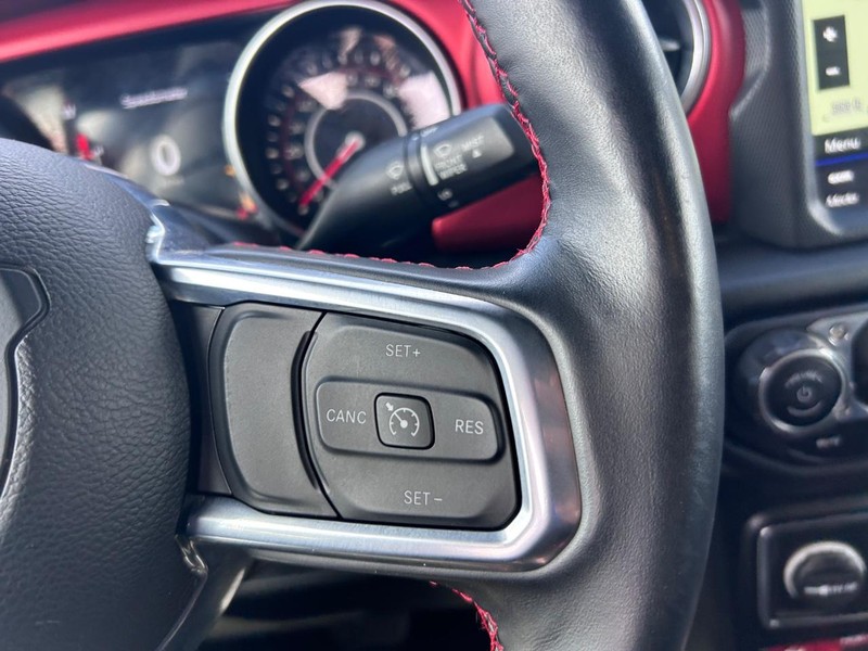 Jeep Wrangler Vehicle Image 14
