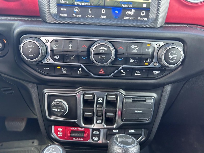 Jeep Wrangler Vehicle Image 16