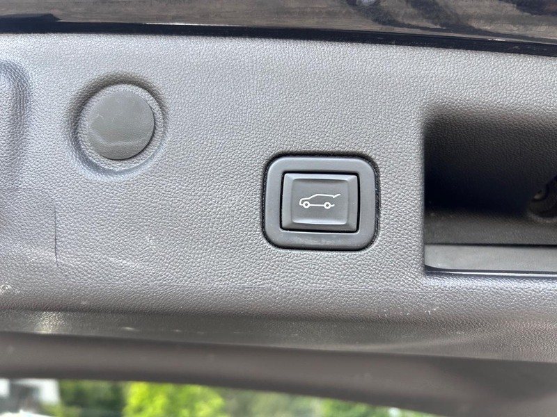 Chevrolet Equinox Vehicle Image 06