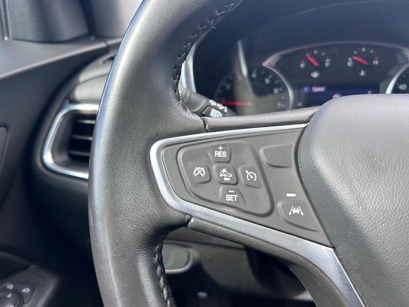 Chevrolet Equinox Vehicle Image 13