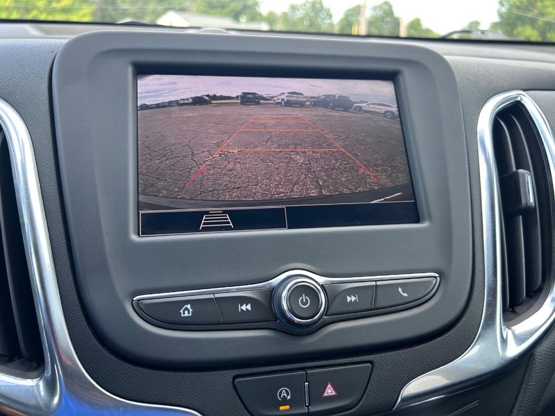 Chevrolet Equinox Vehicle Image 22