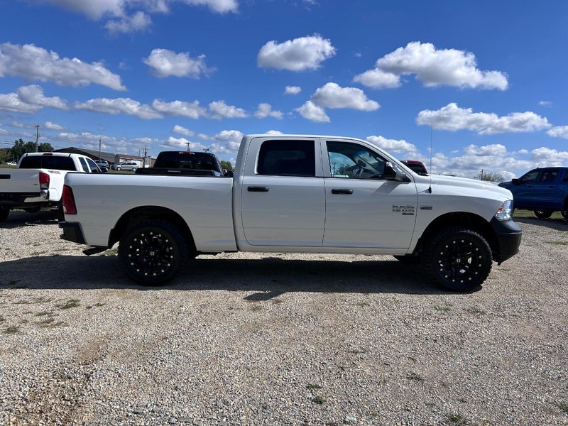 Ram 1500 Classic Vehicle Image 02