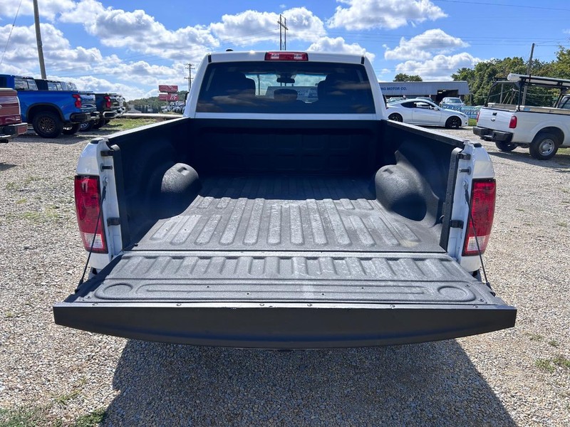 Ram 1500 Classic Vehicle Image 05