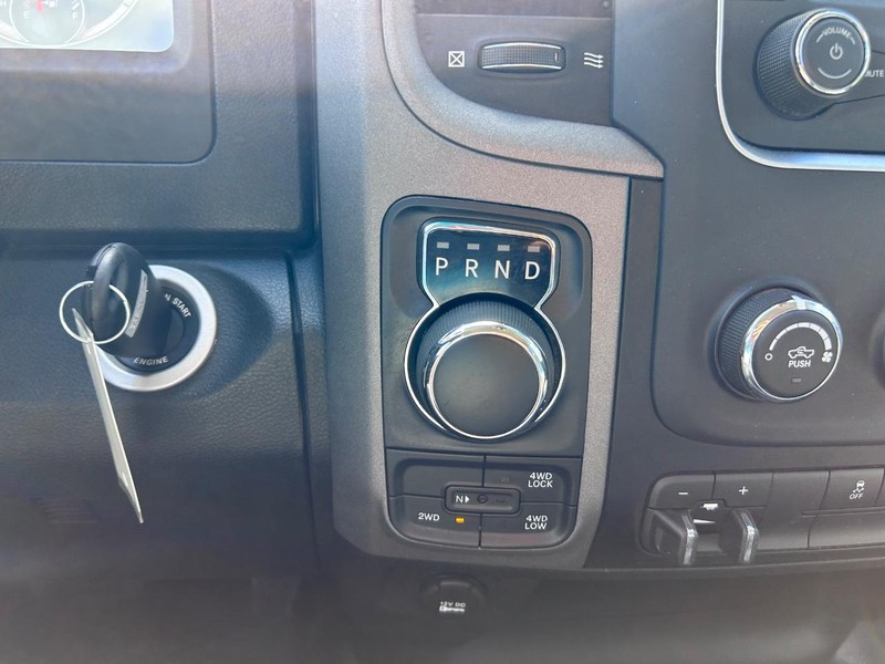 Ram 1500 Classic Vehicle Image 14