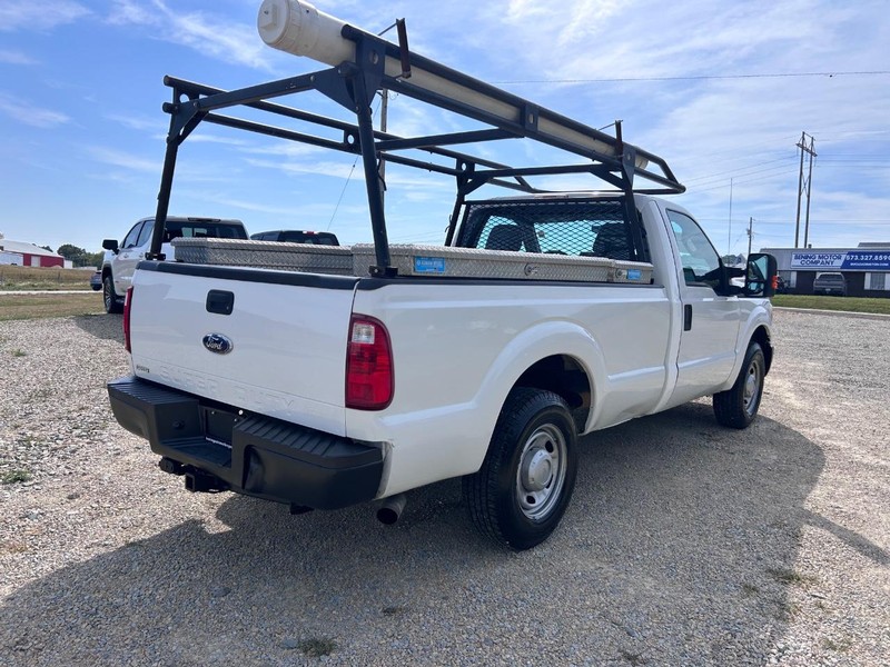 Ford Super Duty F-250 SRW Vehicle Image 03