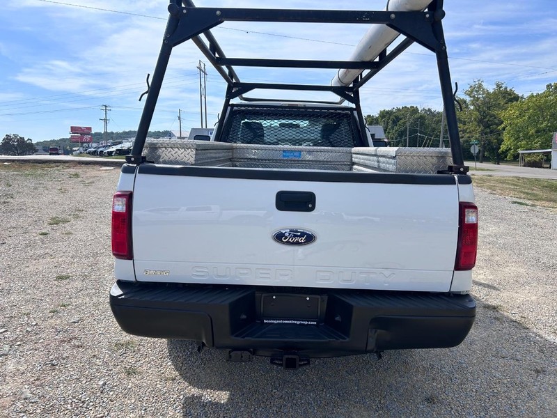 Ford Super Duty F-250 SRW Vehicle Image 04
