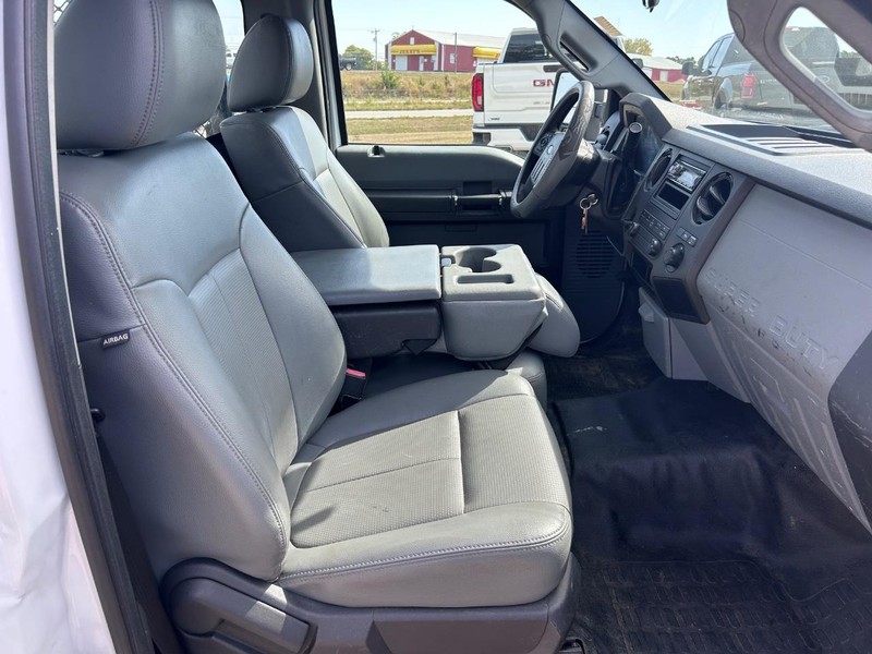 Ford Super Duty F-250 SRW Vehicle Image 07
