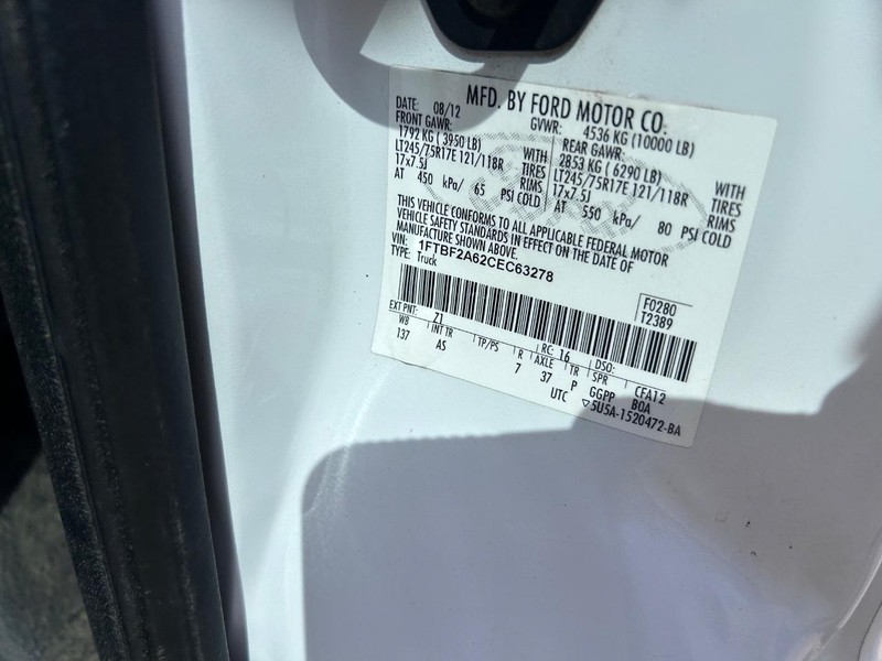 Ford Super Duty F-250 SRW Vehicle Image 18