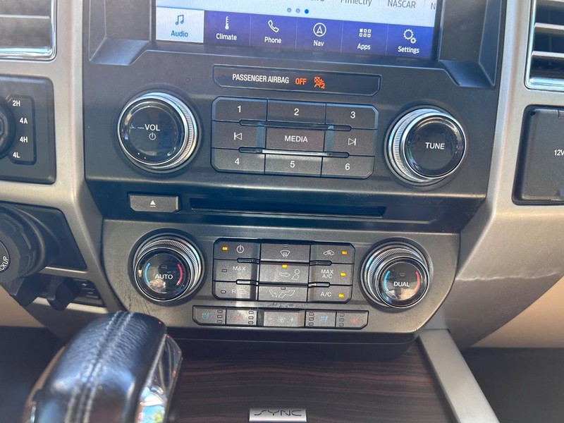 Ford F-150 Vehicle Image 13