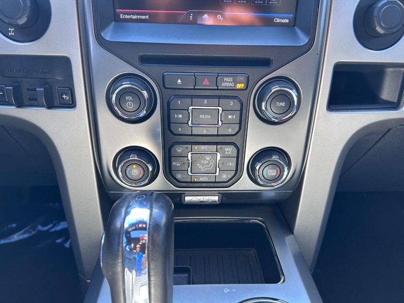 Ford F-150 Vehicle Image 14