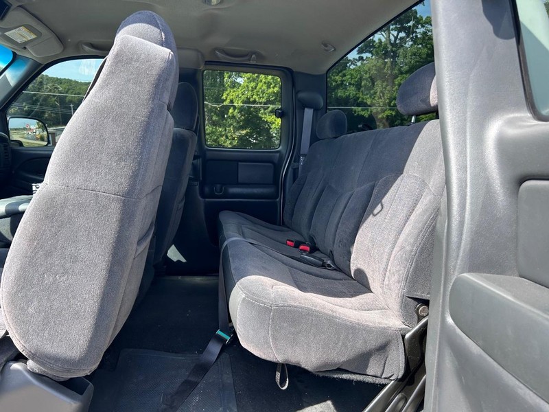 Chevrolet Silverado 2500HD Vehicle Image 07