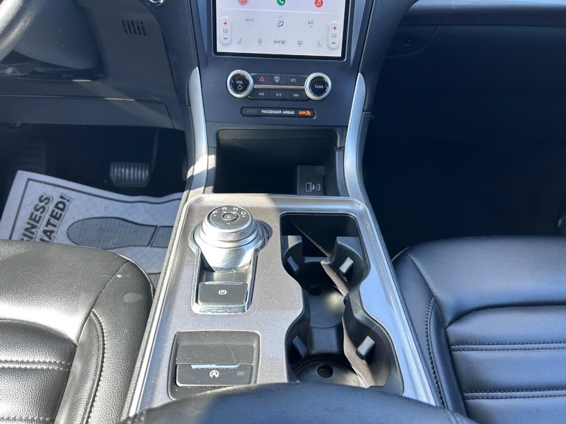 Ford Edge Vehicle Image 14