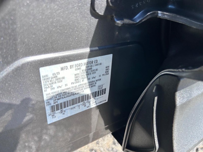Ford Edge Vehicle Image 20