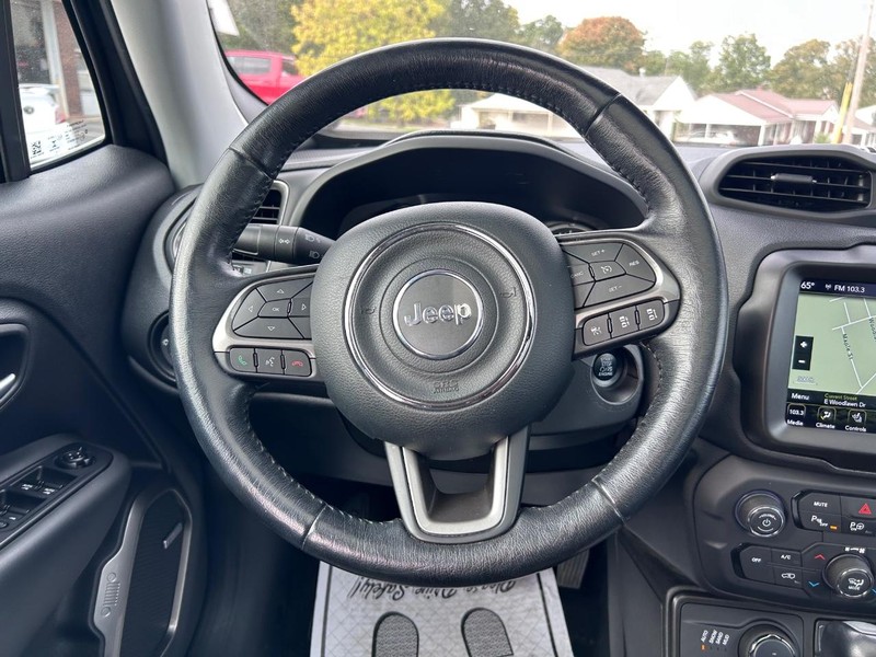 Jeep Renegade Vehicle Image 10