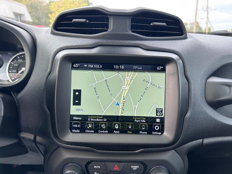 Jeep Renegade Vehicle Image 13