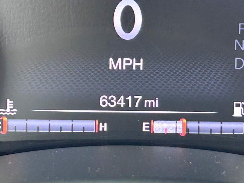 Jeep Renegade Vehicle Image 19