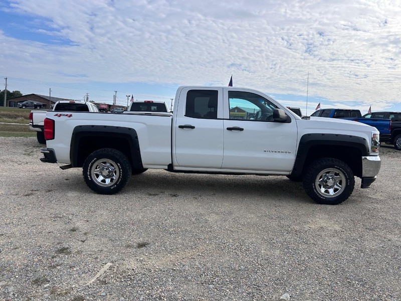 Chevrolet Silverado 1500 Vehicle Image 02