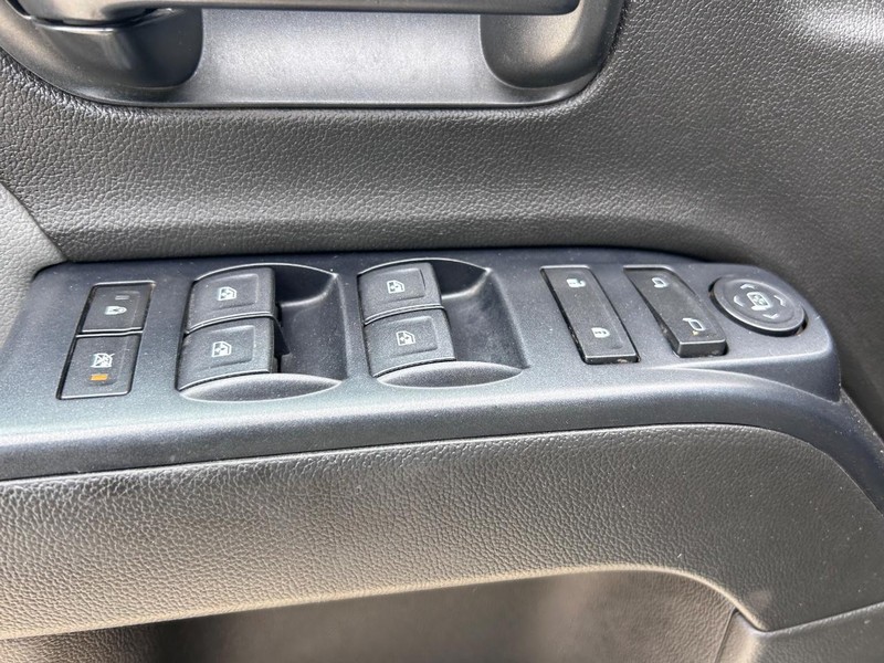 Chevrolet Silverado 1500 Vehicle Image 14