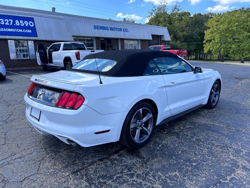 Ford Mustang Vehicle Image 03