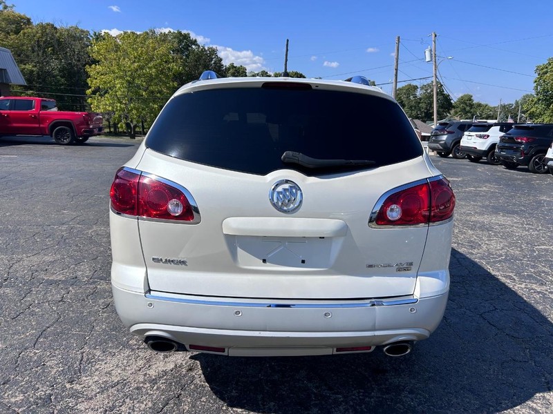 Buick Enclave Vehicle Image 04