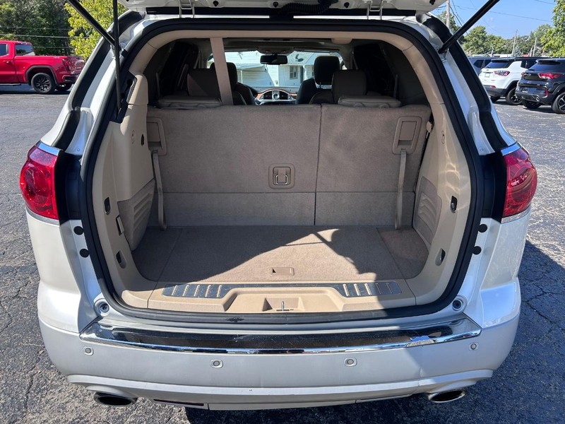 Buick Enclave Vehicle Image 05