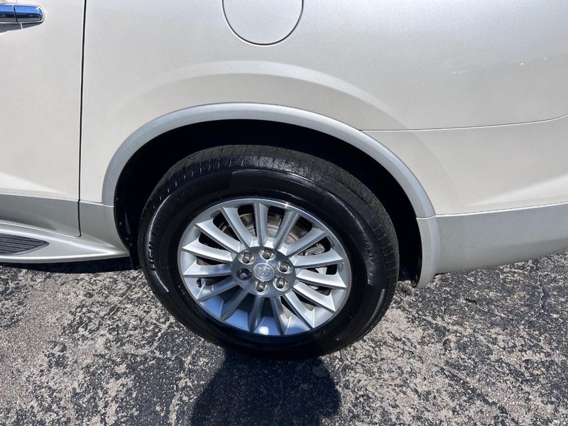 Buick Enclave Vehicle Image 07
