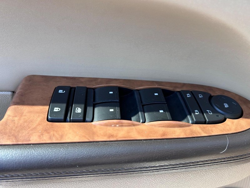 Buick Enclave Vehicle Image 20
