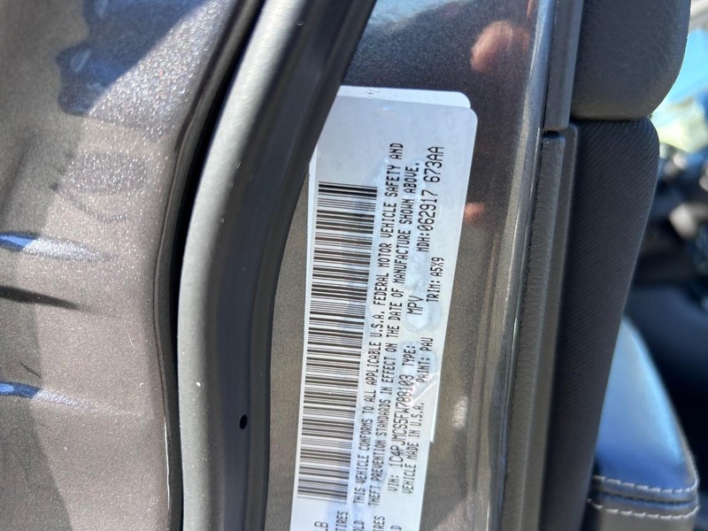 Jeep Cherokee Vehicle Image 22