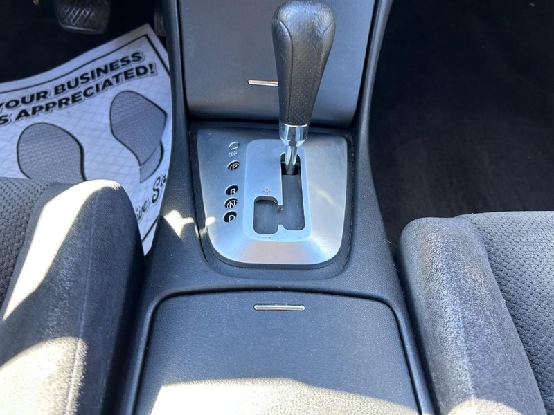 Nissan Altima Vehicle Image 14