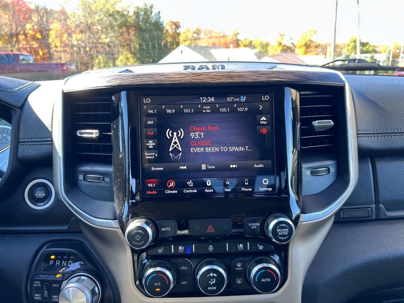 Ram 1500 Vehicle Image 12