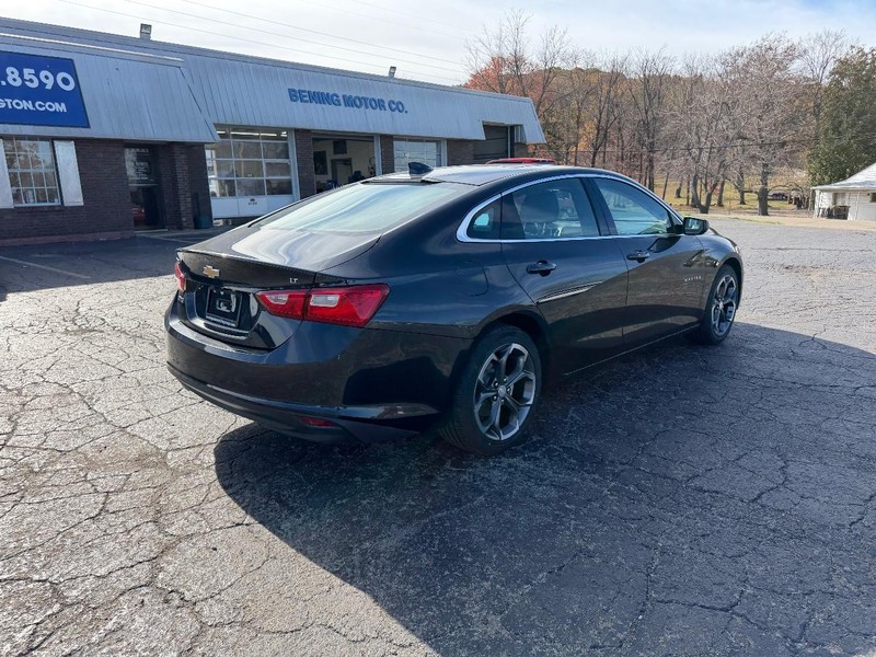 Chevrolet Malibu Vehicle Image 03