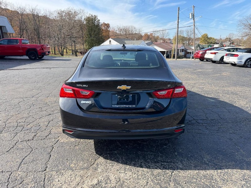 Chevrolet Malibu Vehicle Image 04