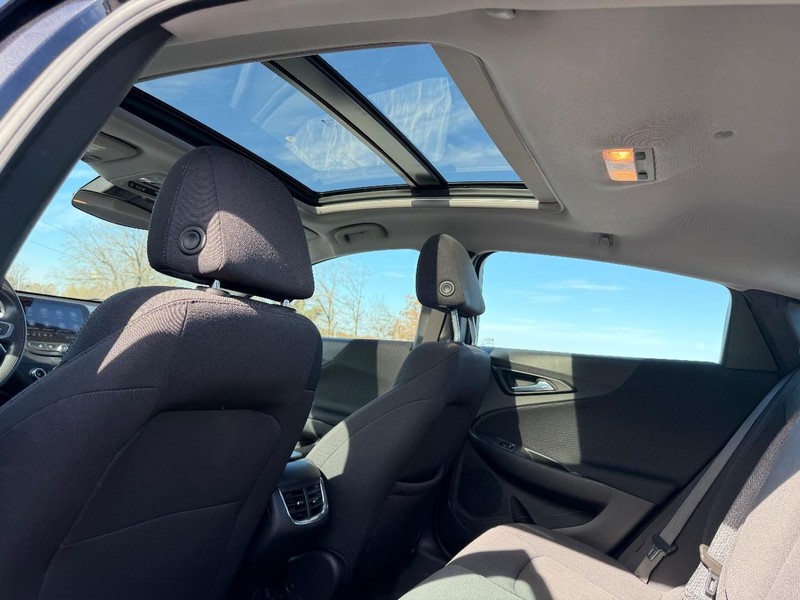 Chevrolet Malibu Vehicle Image 08