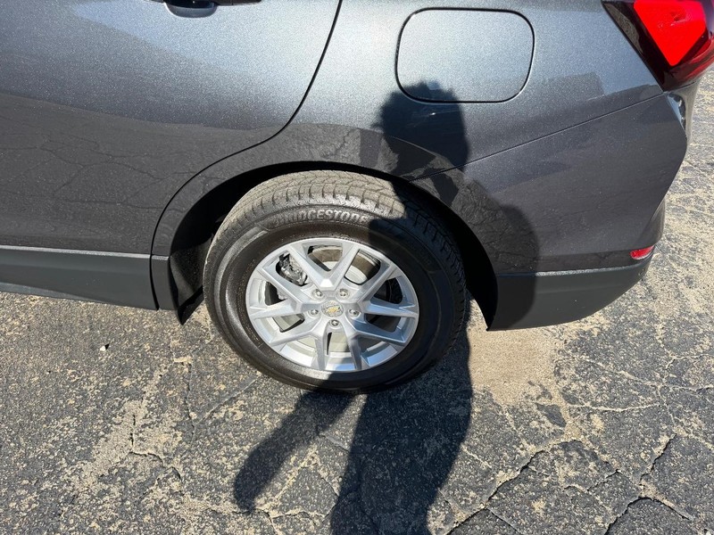 Chevrolet Equinox Vehicle Image 07