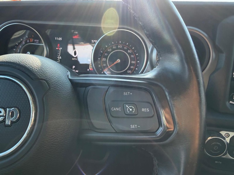 Jeep Gladiator Vehicle Image 11