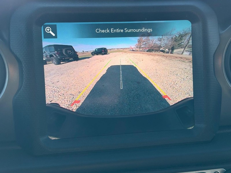 Jeep Gladiator Vehicle Image 19