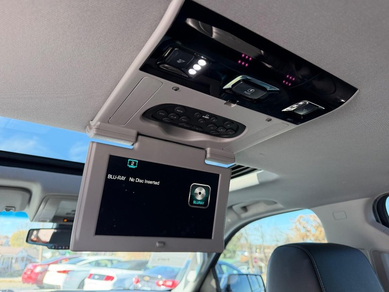 Chevrolet Tahoe Vehicle Image 11