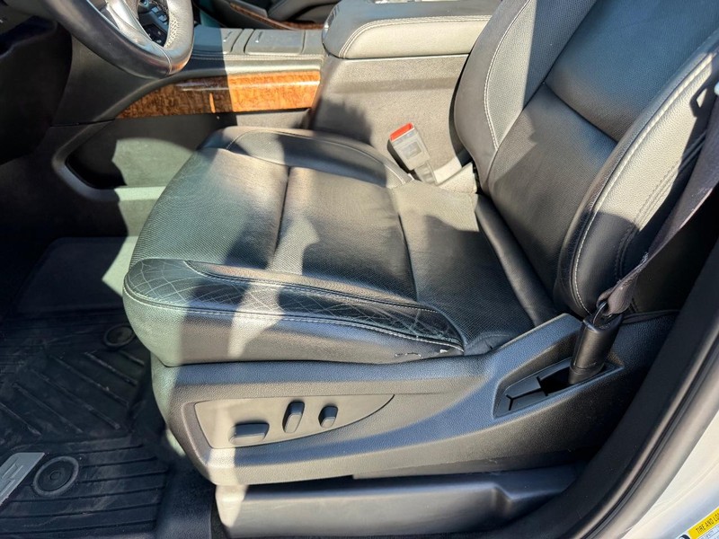 Chevrolet Tahoe Vehicle Image 22