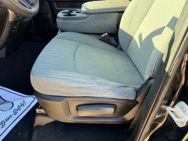 Ram 1500 Vehicle Image 16