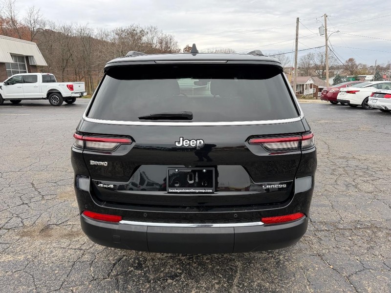 Jeep Grand Cherokee L Vehicle Image 04