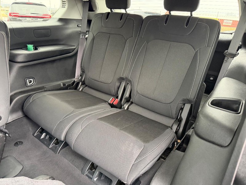 Jeep Grand Cherokee L Vehicle Image 07