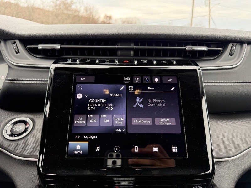 Jeep Grand Cherokee L Vehicle Image 14