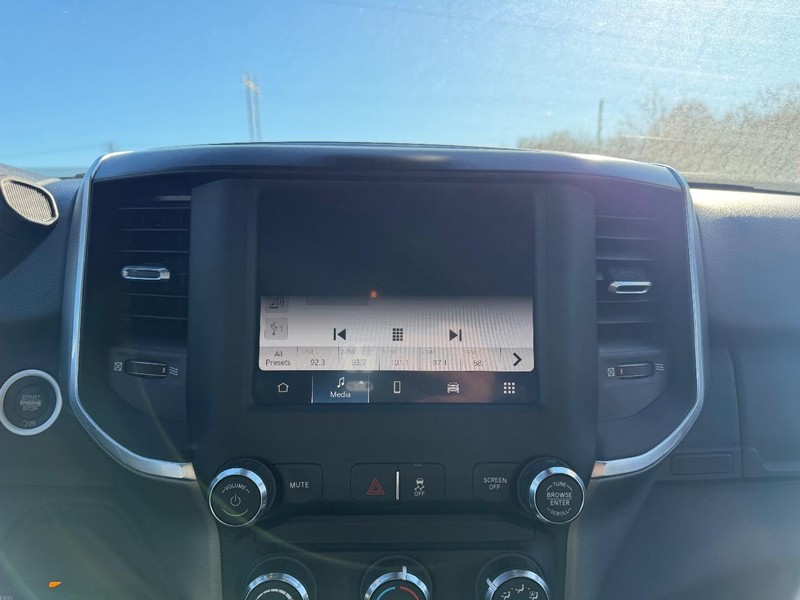 Ram 2500 Vehicle Image 12