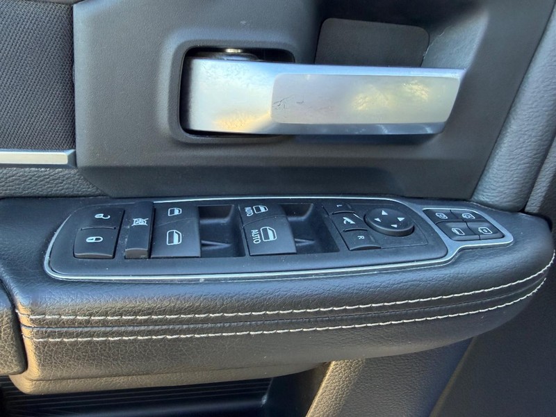 Ram 2500 Vehicle Image 15