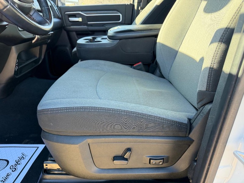 Ram 2500 Vehicle Image 16