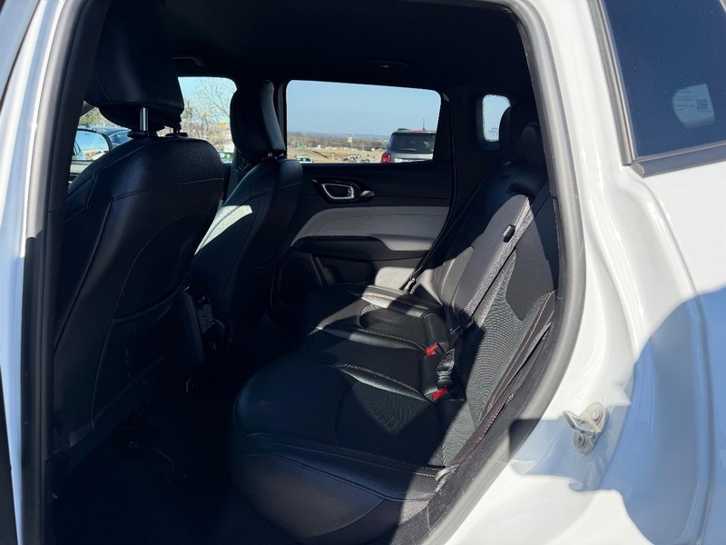 Jeep Compass Vehicle Image 07