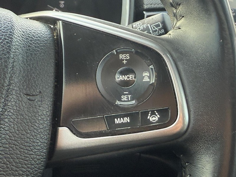 Honda CR-V Vehicle Image 15