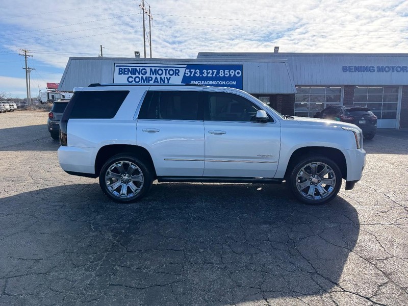 GMC Yukon Vehicle Image 02