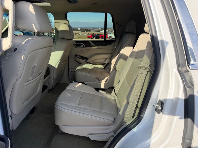 GMC Yukon Vehicle Image 10